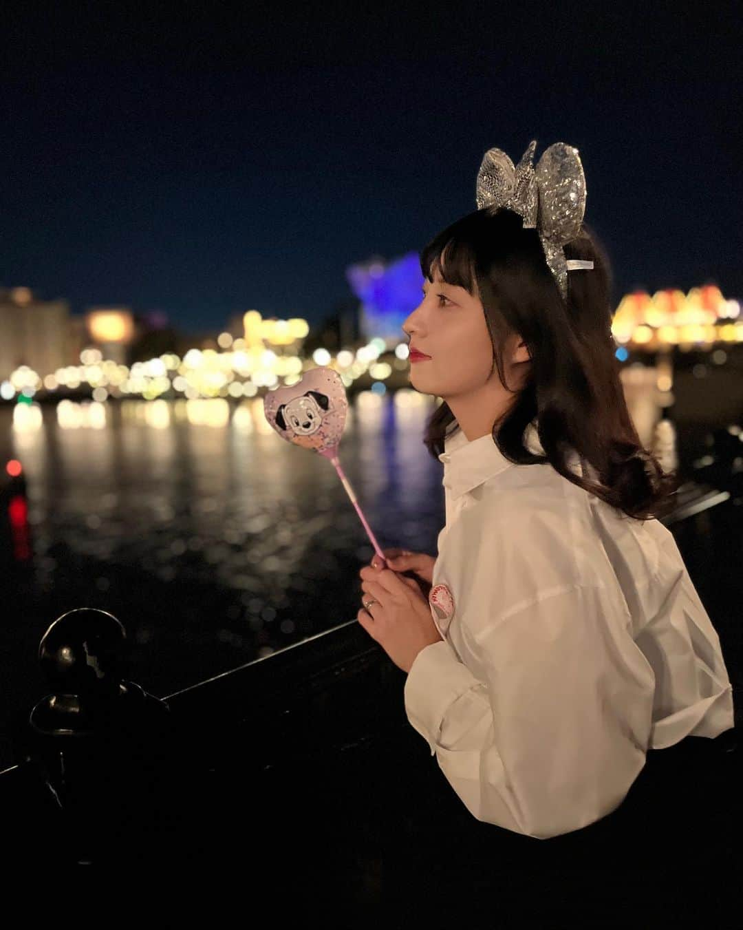 津島衣里さんのインスタグラム写真 - (津島衣里Instagram)「私は31歳、らぶは1歳になりました🐰💕 私とらぶは10/13で誕生日がいっしょ🎂♡♡  #disney #disneysea #Birthday #1013 #らぶ」10月14日 21時54分 - eritsushima_official