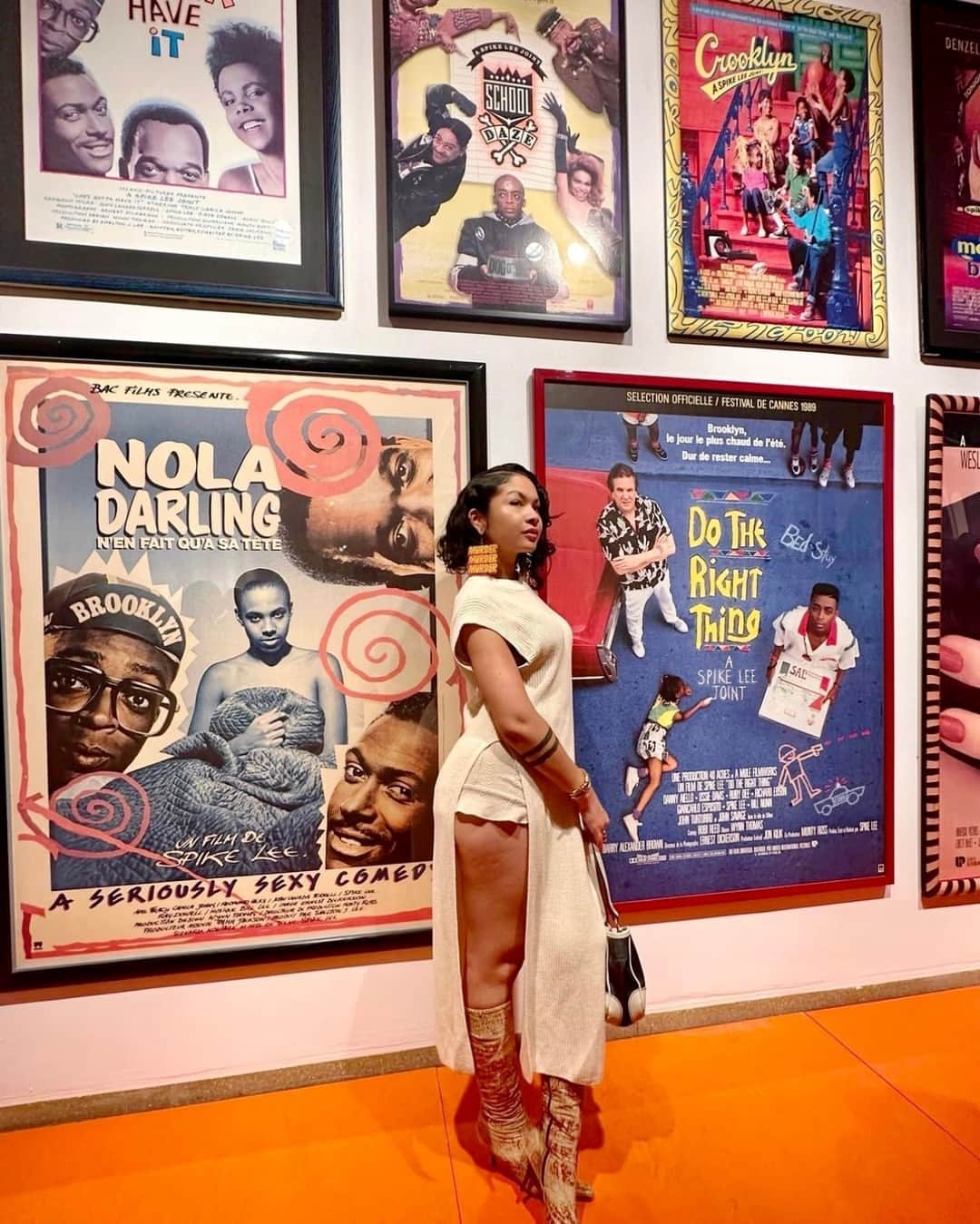 ブルックリン美術館さんのインスタグラム写真 - (ブルックリン美術館Instagram)「It’s Spike Lee’s stoop and we’re all just sitting on it! ⁠ ⁠ We’re loving your photos from Spike Lee: Creative Sources, so far! Plan your visit at the link in our bio and share your visit with us using #MyBkM.⁠ ⁠ #SpikeLeeBkM #BrooklynMuseum #brooklyn #art #museum⁠ ⁠ 📷 @officialspikelee, @devinloud, @1isarey, @greggbishop, @marilynddavis, @rosewaterxdaughter」10月14日 22時00分 - brooklynmuseum