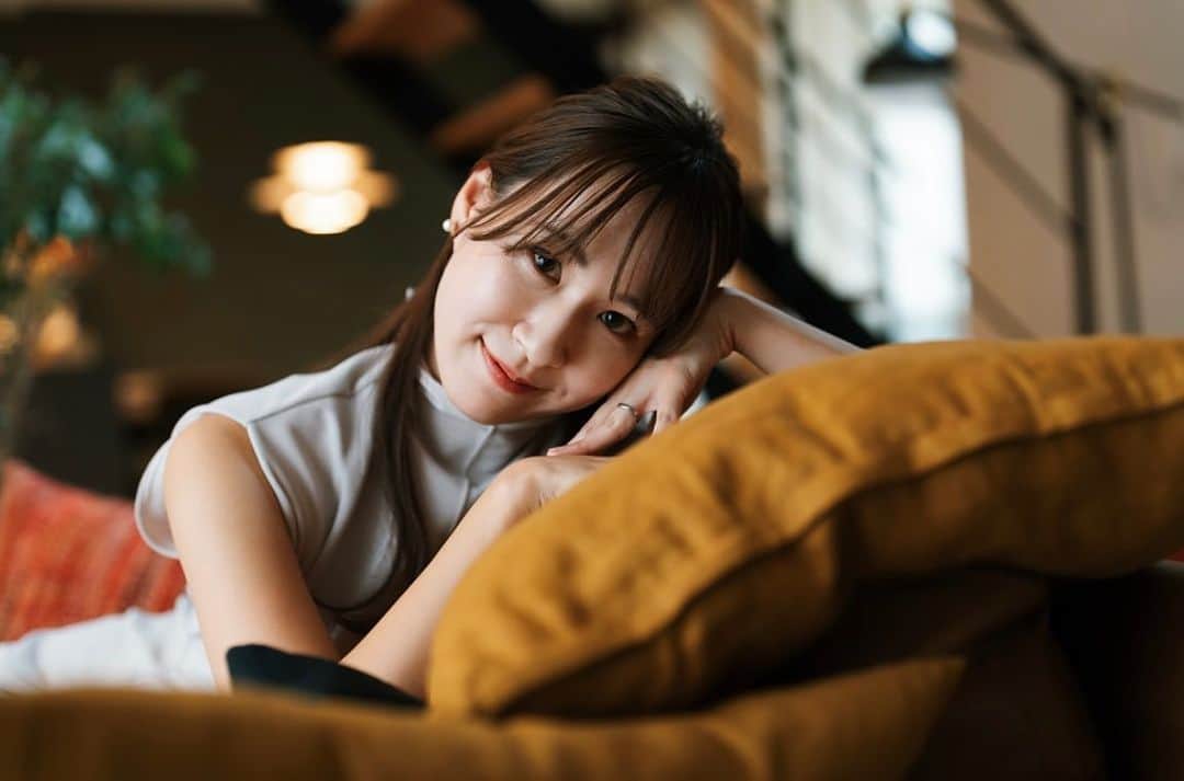 真坂はづきのインスタグラム：「秋🍁  📸 @atsushi_ogawa87  @timeless_recovery  ✂︎ @chari0731_there  @yummy_there  👗 @classy.and.marnie  🏠 @r_no_kyuujitu   最高なメンバー達と♡」