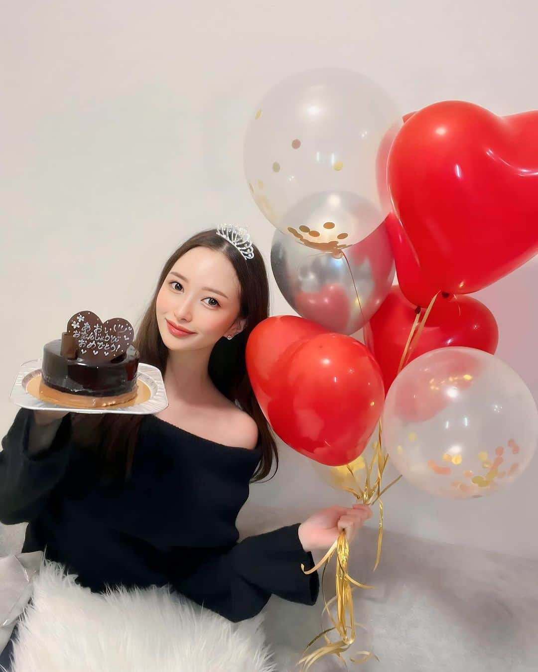 小川真葵のインスタグラム：「お誕生日会してくれたの🫶❤️ ありがとうぅぅぅ🥰  #happybirthday  #誕生日会」