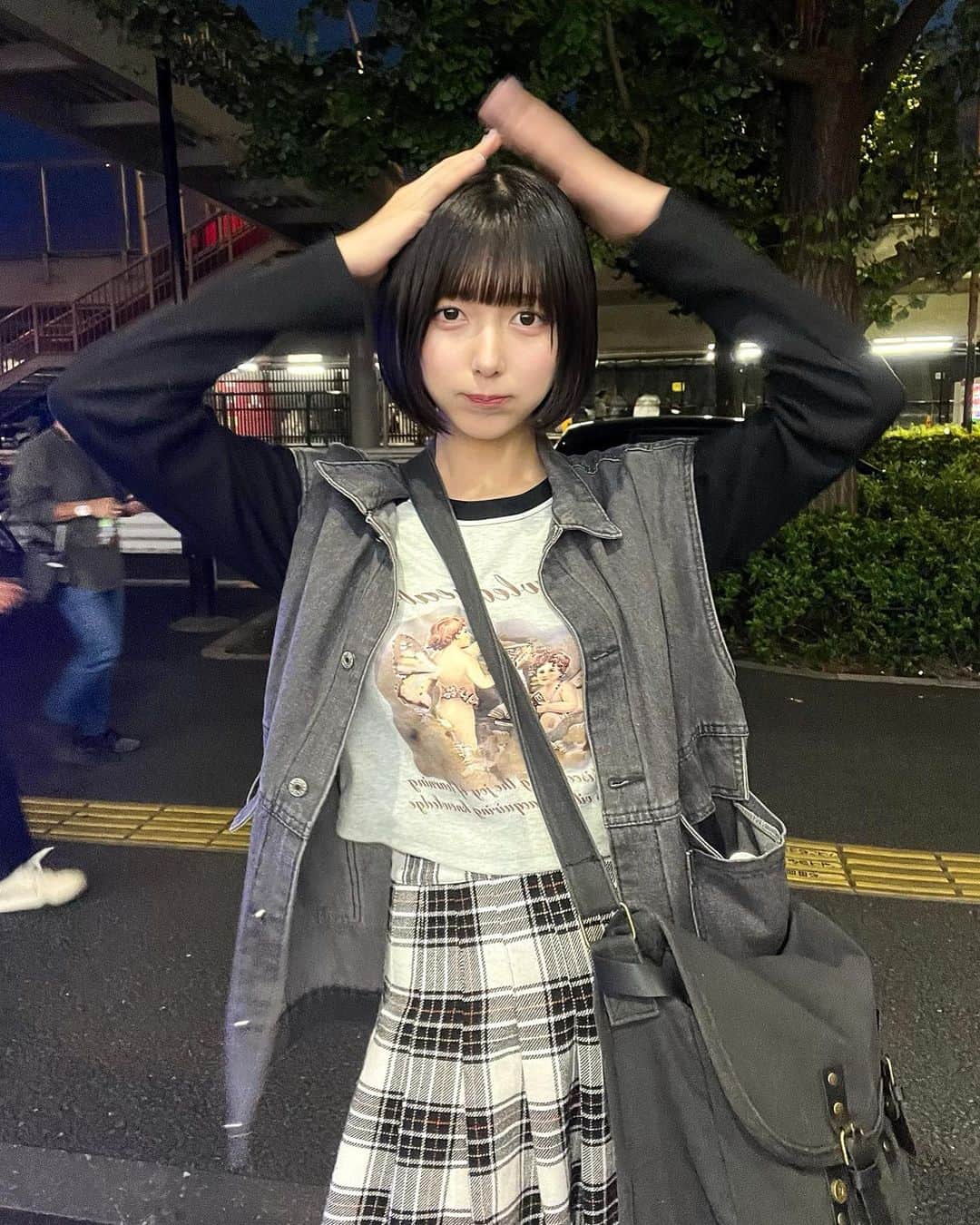 月埜ヒスイさんのインスタグラム写真 - (月埜ヒスイInstagram)「土曜プレミアムのワンピース観てるなう、お願いだからサンジ結婚して欲しい」10月14日 22時20分 - inunuwan__