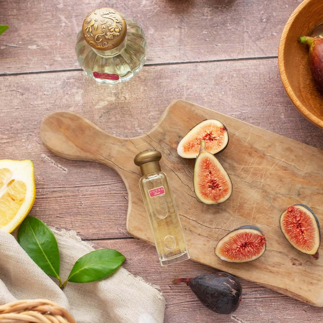 トッカのインスタグラム：「Fall back into your favorite summer memories by applying Lucia onto your pulse points and allow her notes of fig, with sweet and subtle earthiness, to evoke summer days and breezy coastal evenings. ⁠ ⁠ #TOCCA #LoveYourself ⁠ _⁠ #TOCCAbeauty #TOCCAperfume #TOCCAFragrance #TOCCALucia #lucia #fragrance #eaudeparfum #perfume #perfumery #finefragrance #timelessbeauty #european #handcraftedbeauty #adventure #explore #perfumelovers #beauty #fall #citrus #floral #lemon #lemonscent #italiansummer #eternalitaliansummer #new #newproduct」