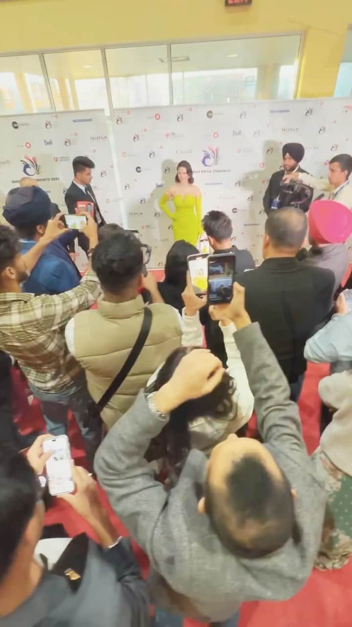 サニー・レオーネのインスタグラム：「Such an amazing event at @iffsatoronto   @itsrahulbhat」