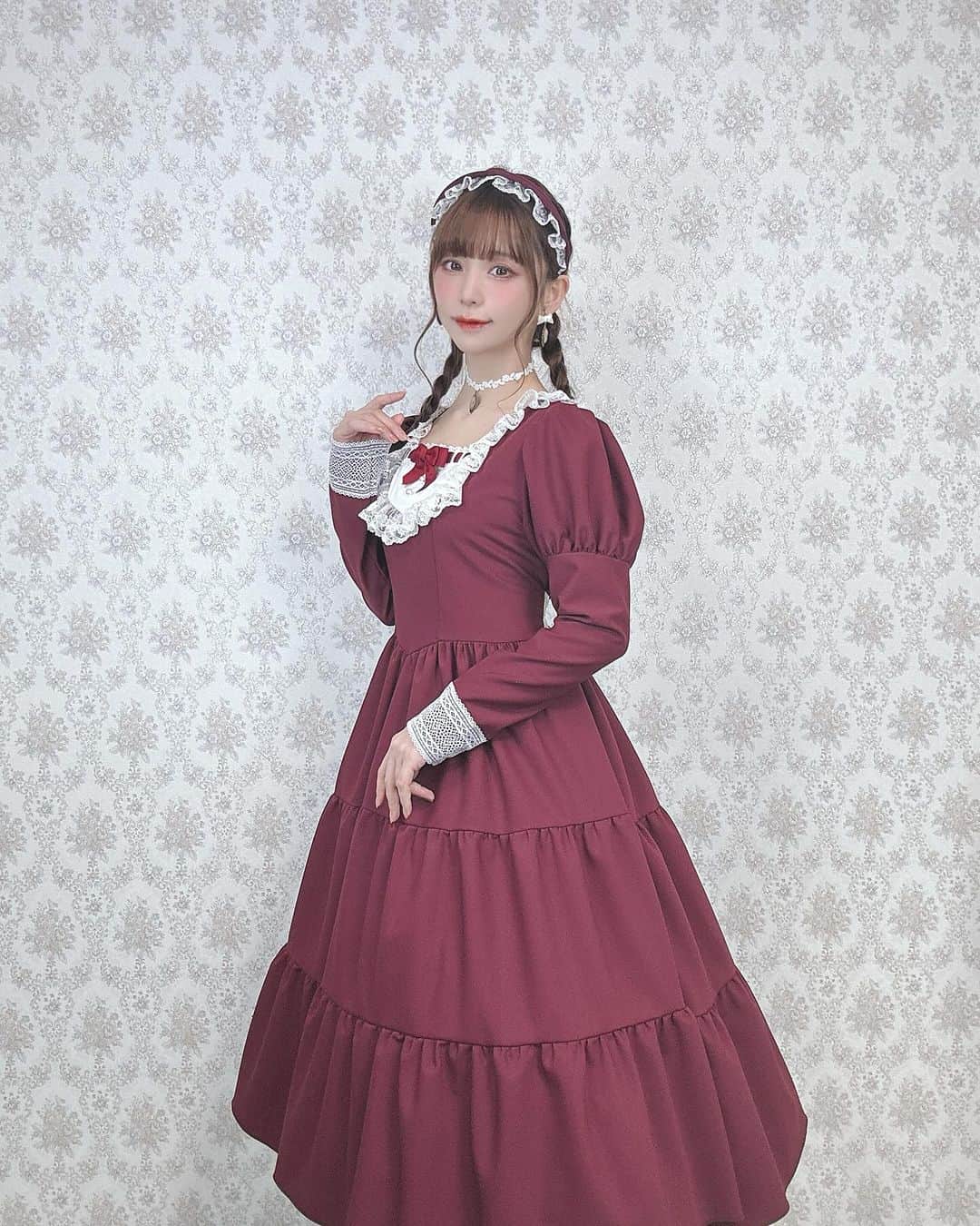 深澤翠さんのインスタグラム写真 - (深澤翠Instagram)「marcHenTica by Hiroko Tokumine 💎エスメラルダワンピース  https://www.hirokotokumine.com/  @hirokotokumine   #lolitafashionstyle  #ロリィタ」10月14日 22時40分 - midorifukasawa