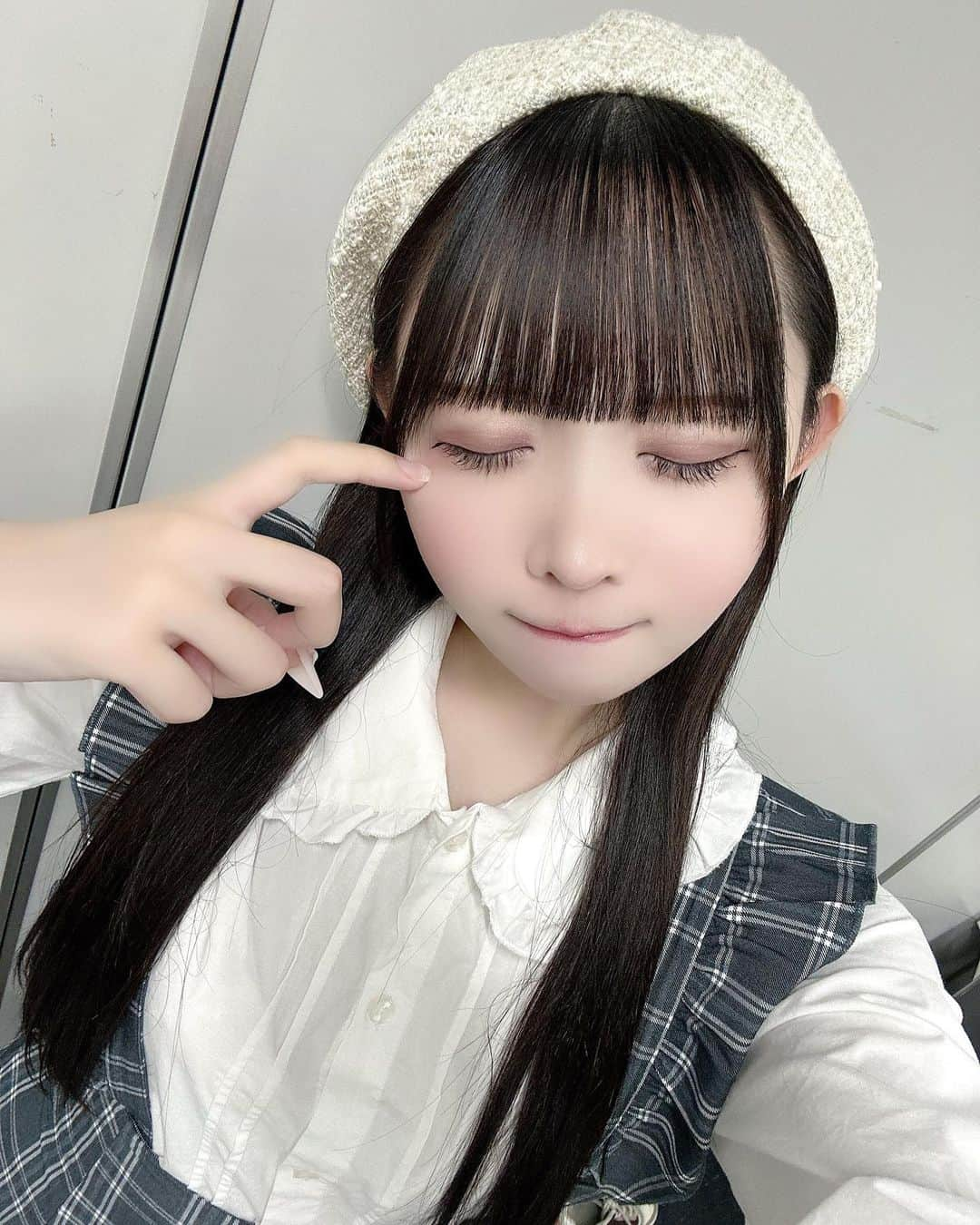 一ノ瀬ななのインスタグラム：「しらたまななたん⩌ ⩌⩌ ⩌⩌ ⩌🤍  ♡  ♡  ♡   #アイドル #地下アイドル #グラビアアイドル #被写体  #量産  #被写体モデル  #量産型ヲタク  #ポートレート #量産型ヘアメ  #コンカフェ  #いいね返し  #いいねした人で気になった人フォロー  #いいねした人全員フォローする #instagood  #instalike  #l4likes  #l4l  #likeforlikes  #likeforfollow #sanrio  #love  #攝影 #旅遊攝影 #뷰티스타그램」