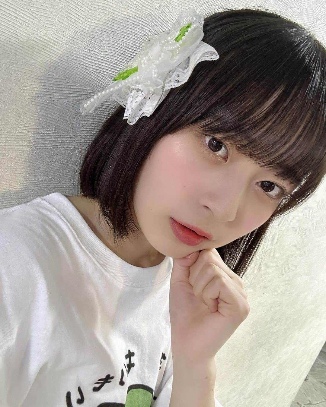 比嘉ゆめののインスタグラム：「こんばんはー！  おとちゃんの過去衣装の髪飾りを お借りしました〜💚  今日のゆめのです！ ライブの後で髪ボサボサでごめん  たのしかったなー！\( ˆoˆ )/  一日おつかれさまー！」
