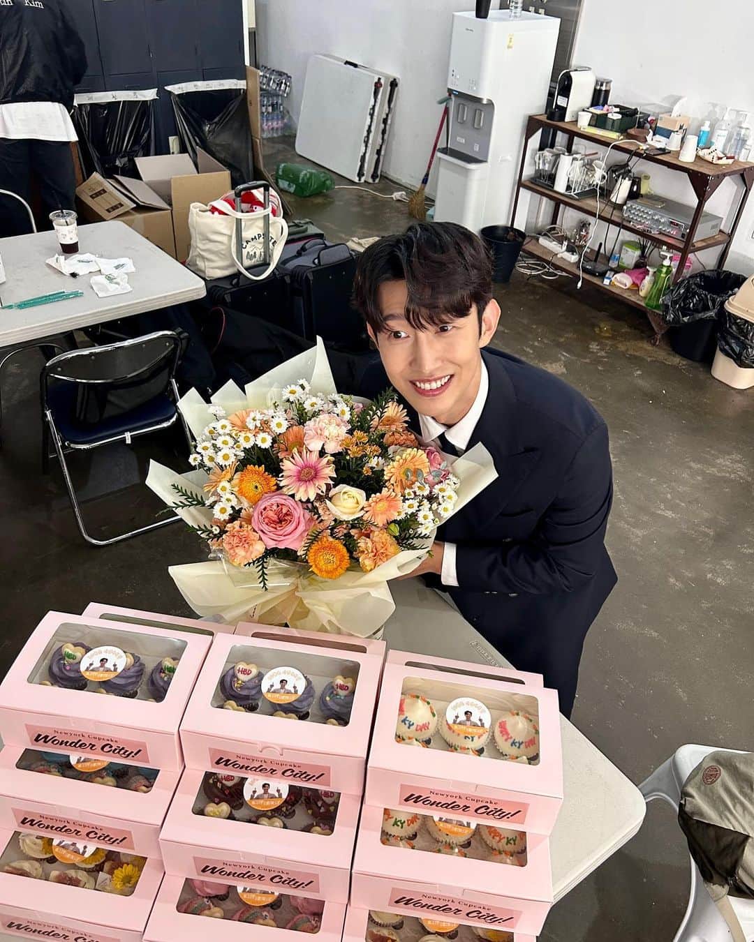 カン・ギヨンのインスタグラム：「끝내주는 강경강경파🧁 감사합니다!!❤️」