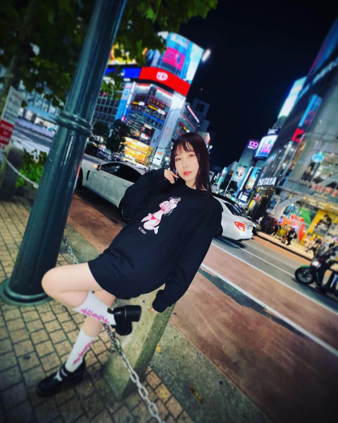 DINO（ディノ）のインスタグラム：「SOX SOCKS イベントお越し頂きありがとうございました♪  @jun_kasui_  @soxsocks_tokyo  #香水じゅん #オフショット #渋谷 #soxsocks #1日店長 #お越し頂きありがとうございました  #また機会があればよろしくお願いします  #待ちブラ撮影  #请大家多多支持香水君 #大家的小妹妹香水君 #请支持 #japanesegirl  #総合プロダクションdino」