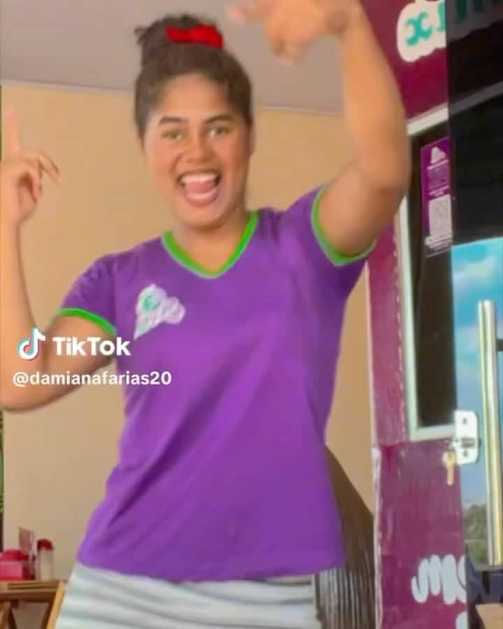 Bielのインスタグラム：「SABADOU com “Sentada Braba”! 🤩 QUE DUMP MARAVILHOSO! ❤️ Cadê você na trend com a genteee? 😍  ISSO AQUI TÁ DEMAAAIS! NÃO PAREMM, FAMÍLIAA! 💃🕺  Videoclipe com @mcmarioficial_ na minha BIO, corre lá pra assistir! 🎬🔥」