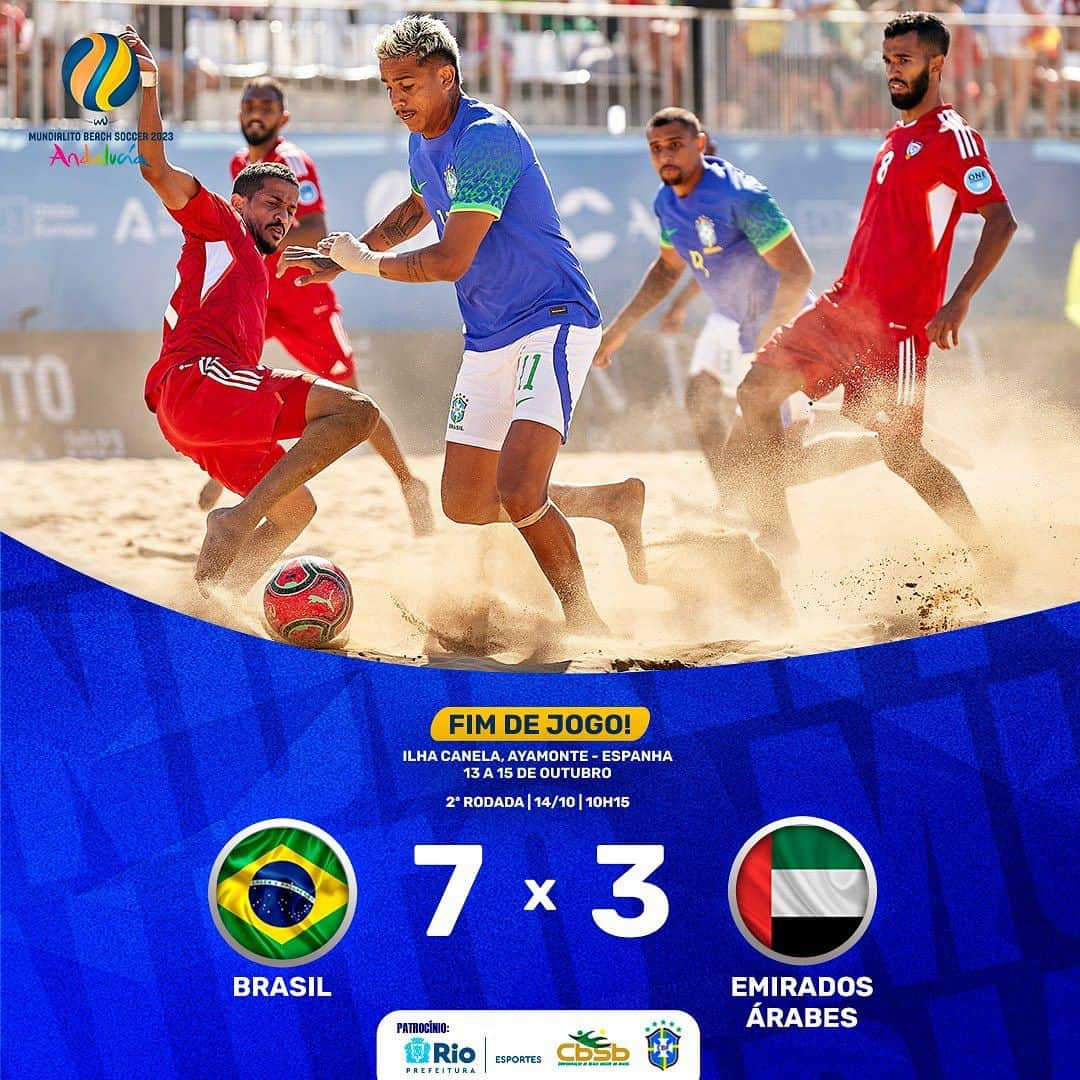 サッカー ブラジル代表チームさんのインスタグラム写真 - (サッカー ブラジル代表チームInstagram)「VITÓRIA BRASILEIRA! ⚽️🇧🇷🏖️  Na segunda rodada do Mundialito 2023 na Andaluzia-ESP, a seleção brasileira de beach soccer derrotou os Emirados Árabes por 7 a 3 e deu um grande passo rumo ao 15º título da competição. 👏👏👏  Rodrigo (2), Benjamin Jr., Catarino e Edson Hulk, Mauricinho e Bahri (contra) marcaram os gols brazucas.  Neste domingo (15) tem a terceira e última rodada. A adversária será a seleção anfitriã, Espanha, às 13h (horário de Brasília).  Assista às partidas do Mundialito AO VIVO e de forma exclusiva pelo site www.beachsoccertv.com 💻📱  🇧🇷 A Seleção Brasileira de Beach Soccer tem patrocínio da Secretaria Municipal de Esportes do Rio de Janeiro para o Mundialito de Beach Soccer - Andaluzia 2023, incluindo o período de preparação na cidade de Torrox, na província de Málaga. 🤝  📸 @beachsoccerworldwide   #cbsb #riodejaneiro #smel #cbf #seleçãobrasileira #beachsoccer #brbeachsoccer #mundialito2023」10月15日 0時15分 - cbf_futebol