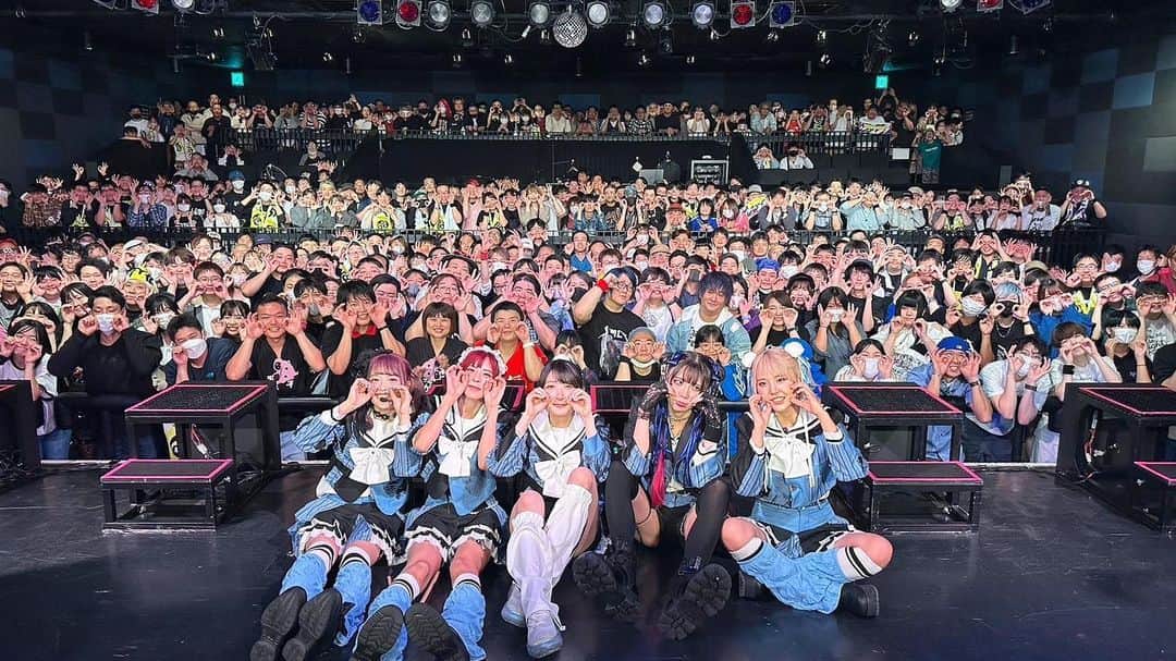 ごみちゃんのインスタグラム：「ステミレイツ 2ndワンマンライブ  in大阪梅田クラブクアトロ   "轟雷リベレーション"  大阪のみんなてんきゅでした！！！！！！！最高でした 盛り上がったねえええ、またくるね！！！  『もう！めっちゃ好きやねん🥰♥️♥️♥️』」