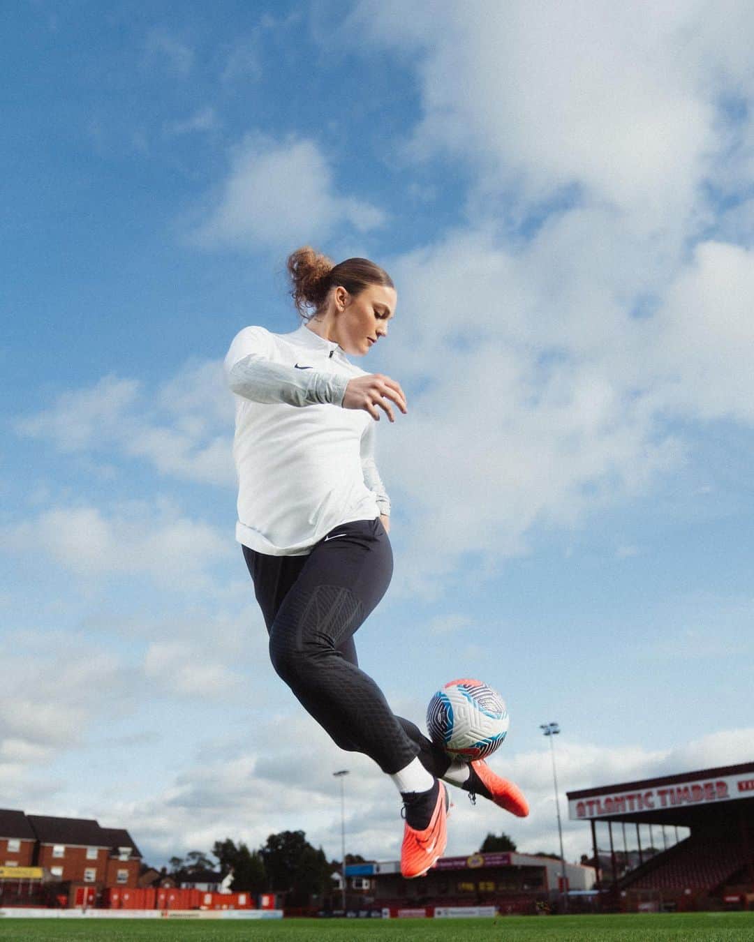 ナイキフットボールのインスタグラム：「Mad Ready Citizens   Versatile, clinical, and innovative, @Ruby.mace, @Justinio9, and @lekedrake4 are ready to make their mark in Manchester.  #NikeFootball」
