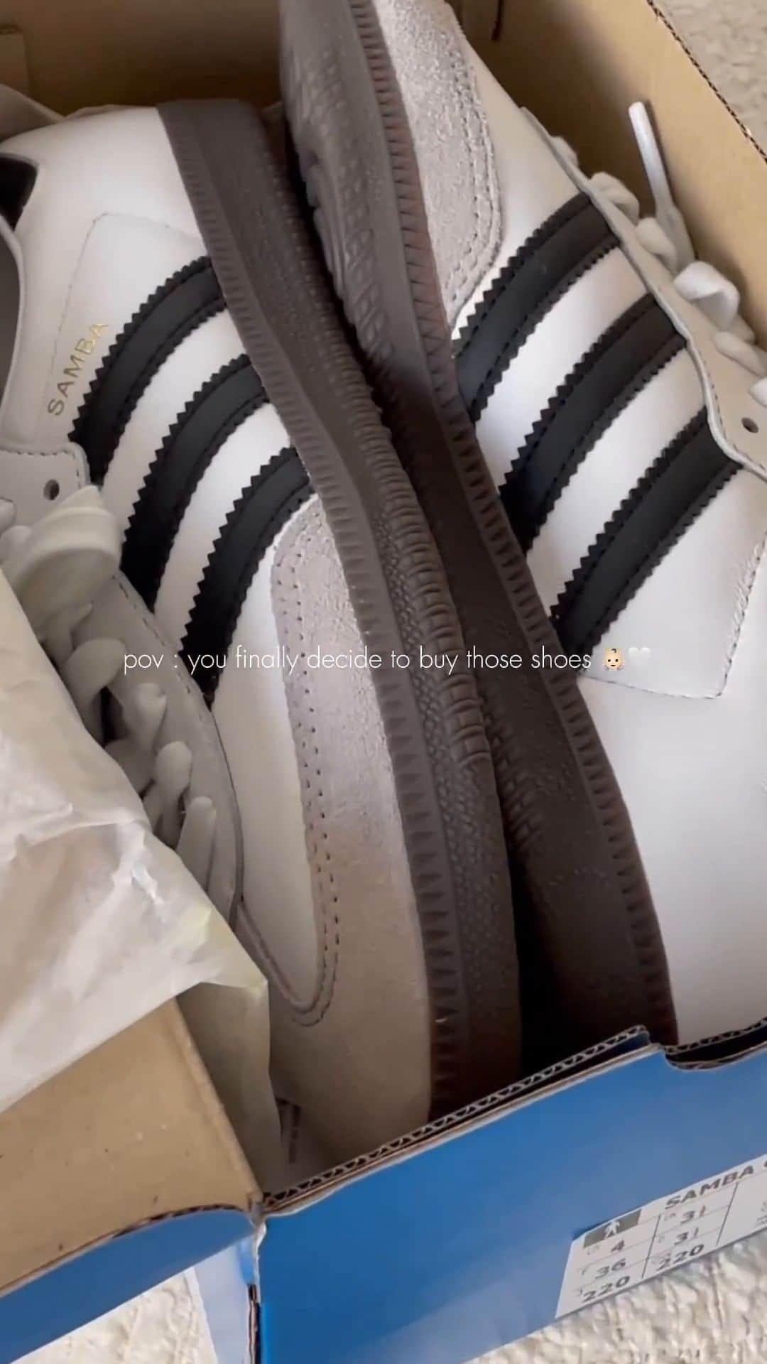 ASOSのインスタグラム：「pov: you’re just like @epobertemes[she/her] 🤭🫶👟  adidas Originals Samba [132176679]」