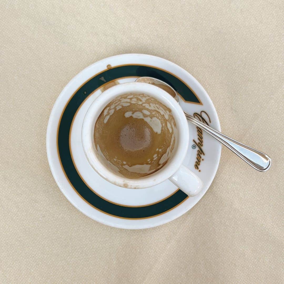 Carin Olssonのインスタグラム：「☕️」