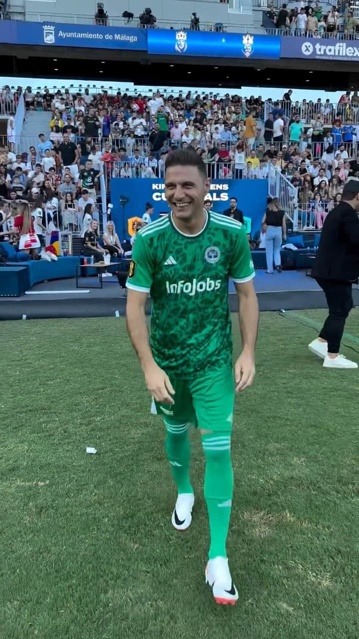 ホアキン・サンチェスのインスタグラム：「Con todos ustedes: PEREJIL 🌱  #KingsCup」