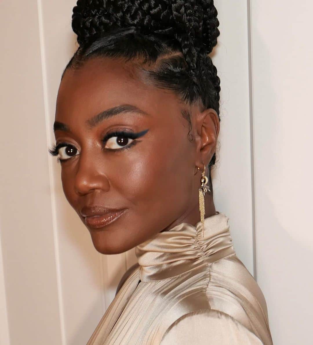 Vincent Oquendoのインスタグラム：「✨ Night two with #PatinaMiller  styled by @elizayerry @hairbyromorgan #MakeupByVincent using @lashify Patinas lash map is TT 12 ,TT 14 , TT14 , TT14 ✨」