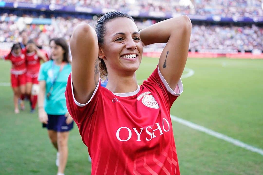 Oyshoのインスタグラム：「¡A LA FINAL! Queens Cup Oysho 👸🏼⚽️ @aniquiladorasfc @queensleague #queensleagueoysho #queenscupoysho #malaga #larosaleda #oysho」