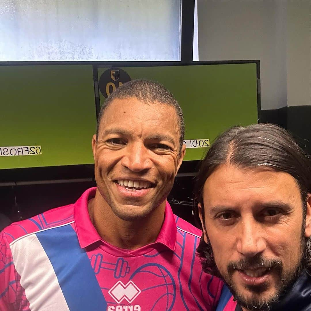 クリスティアン・ザッカルドさんのインスタグラム写真 - (クリスティアン・ザッカルドInstagram)「“La grande partita”  Nazionale Poste vs Festival Legends  @ilfestivaldellosport @gazzettadellosport   Trento. 14.10.2023  #ilfestivaldellosport #Trento #2023 #gazzettadellosport #match #soccer #legends #thanks」10月15日 2時10分 - cristianzaccardo