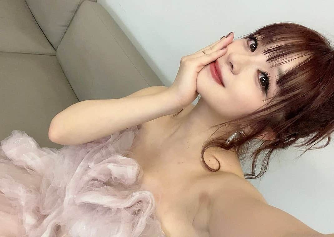 MARiAのインスタグラム：「美しい夜をありがとう✨ たくさんの愛に感謝しています🫶🏻✨  明日もライブ会場で会いましょう✨   #关于美的一切演唱会 #GARNiDELiA #美依礼芽 #成都」