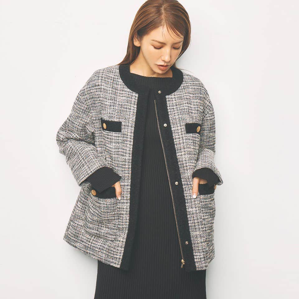 celford_officialのインスタグラム：「【PRE ORDER】 ⁡ 2023 WINTER COLLECTION ⁡ coat ¥35,200 ◆11月上旬発売予定 ⁡ dress ¥23,100 ◆発売中 ⁡ プロフィールのリンクよりご覧頂けます。 ⁡ ⁡ - OUTER FAIR 10% POINT CAMPAIGN -  10.13 fri 0:00 - 10.15 sun 23:59 ⁡ ⁡ #CELFORDAW23 #celford #セルフォード」