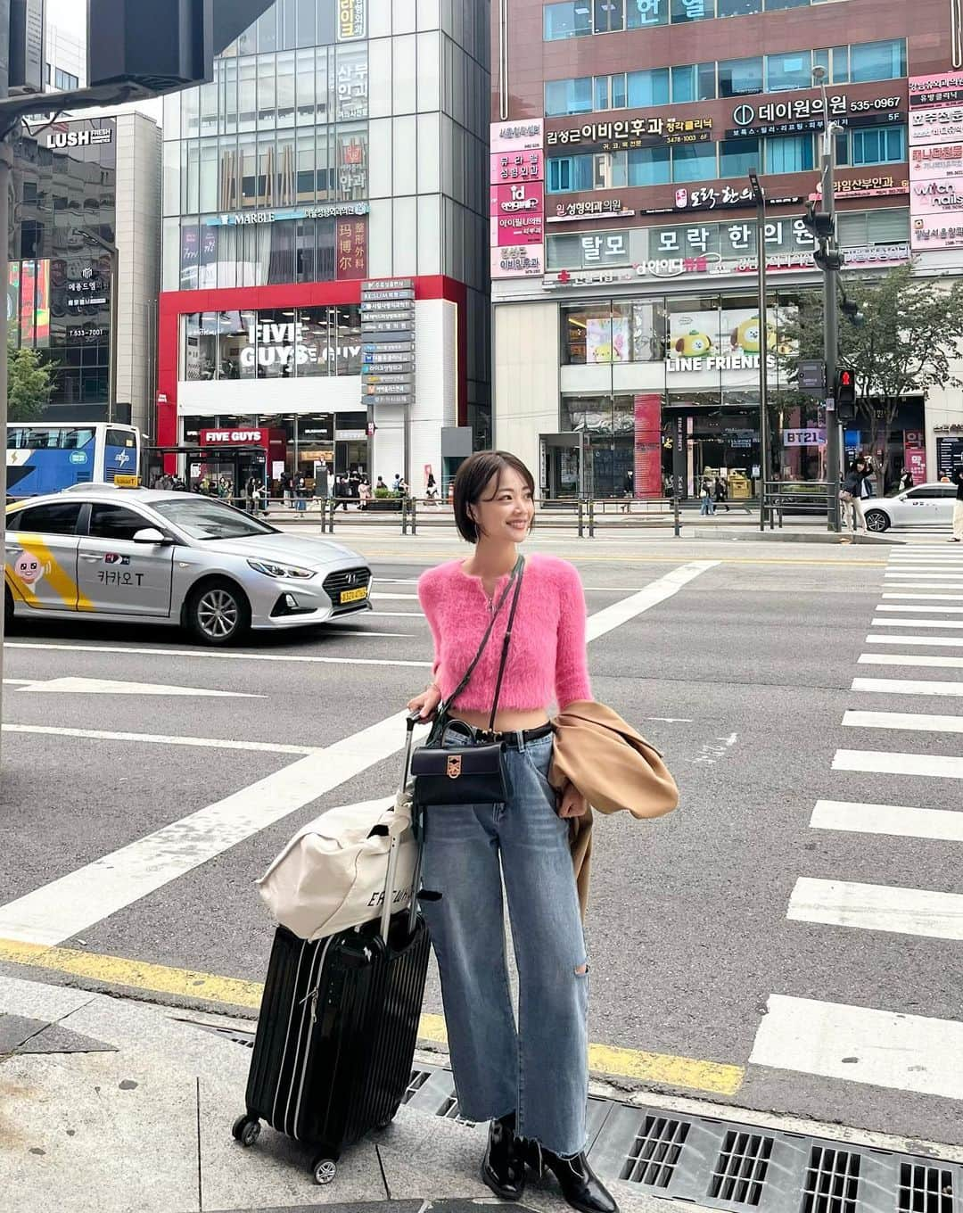 藤野結衣さんのインスタグラム写真 - (藤野結衣Instagram)「Korea trip 🇰🇷  美味しかったグルメたち🌶  韓ドラ見てやりたかった漢江ラーメン🍜🥟 最高すぎるから日本にも作ってほしいな〜♡コンビニフードの美味しさを再確認した🏪✨  聖水の街歩きが楽しかったな〜🛍☕️ 食べたいものはほぼ食べれたはず🤤 viyottは毎朝食べてたんだけど、ほんと美味しすぎて日本に持って帰りたかった😯🫶  たくさん歩き回ったけどまだまだやり残したことあるからまた定期的に行きたい🇰🇷でした✈︎ . . . . #韓国グルメ #韓国 #韓国料理 #korean #koreanfood #東大門 #カロスキル #聖水カフェ #聖水 #漢江ラーメン」10月15日 12時15分 - yui_fujino