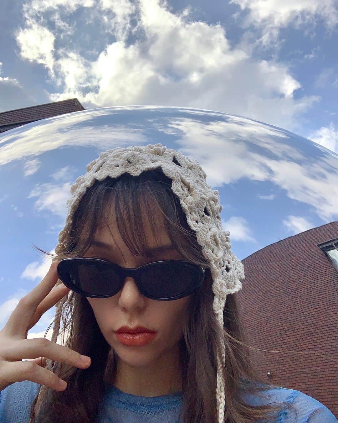 maya kibbel キベルまやさんのインスタグラム写真 - (maya kibbel キベルまやInstagram)「museums on a rainy day make me happy 〰️🩵🕊️ (fyi, it poured right after taking these photos)」10月15日 11時53分 - mayakibbel