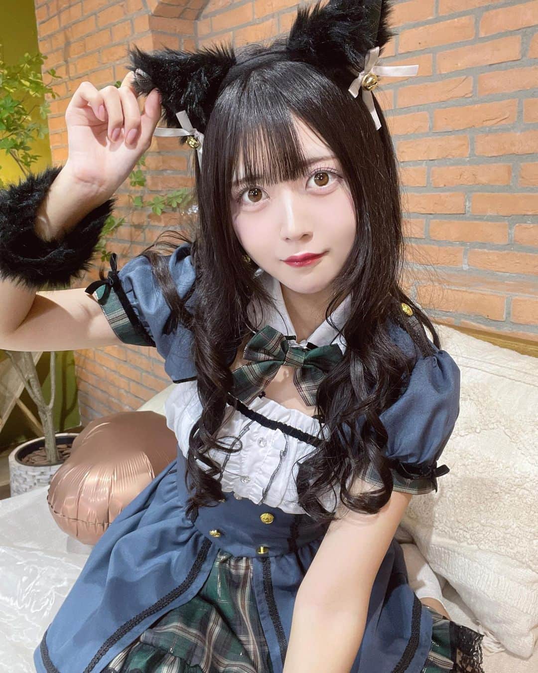 椎名音心さんのインスタグラム写真 - (椎名音心Instagram)「・ ねこみみは強い🐱 ・ ・ ・ #cosplay #cosplayer #cosplaygirl #cosplayphotography #kawaii #コスプレ #コスプレイヤー #コスプレ女子 #ねこみみ #猫耳 #メイド #メイドカフェ #メイド服 #コンカフェ #コンカフェ嬢 #コンカフェキャスト #地下アイドル #地雷系女子 #地雷 #地雷女 #舌出し #코스프레 #아이돌 #ไอดอล #คอสเพลย์ #แม่บ้าน #雰囲気 #雰囲気好きな人いいね #雰囲気女子 #制服」10月15日 11時56分 - mm__neko225