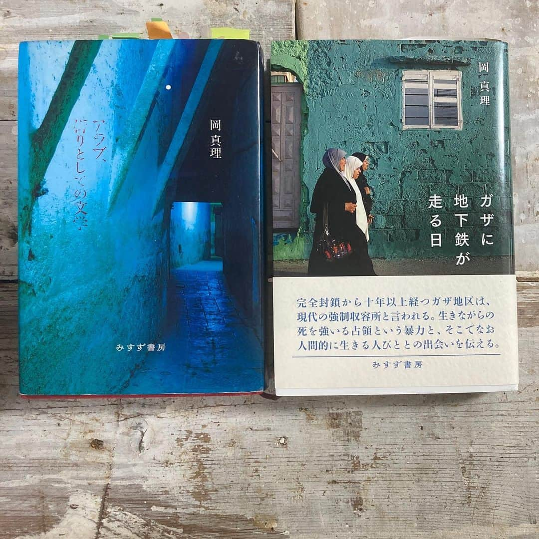 柳下毅一郎さんのインスタグラム写真 - (柳下毅一郎Instagram)「Reading」10月15日 12時24分 - garth_y