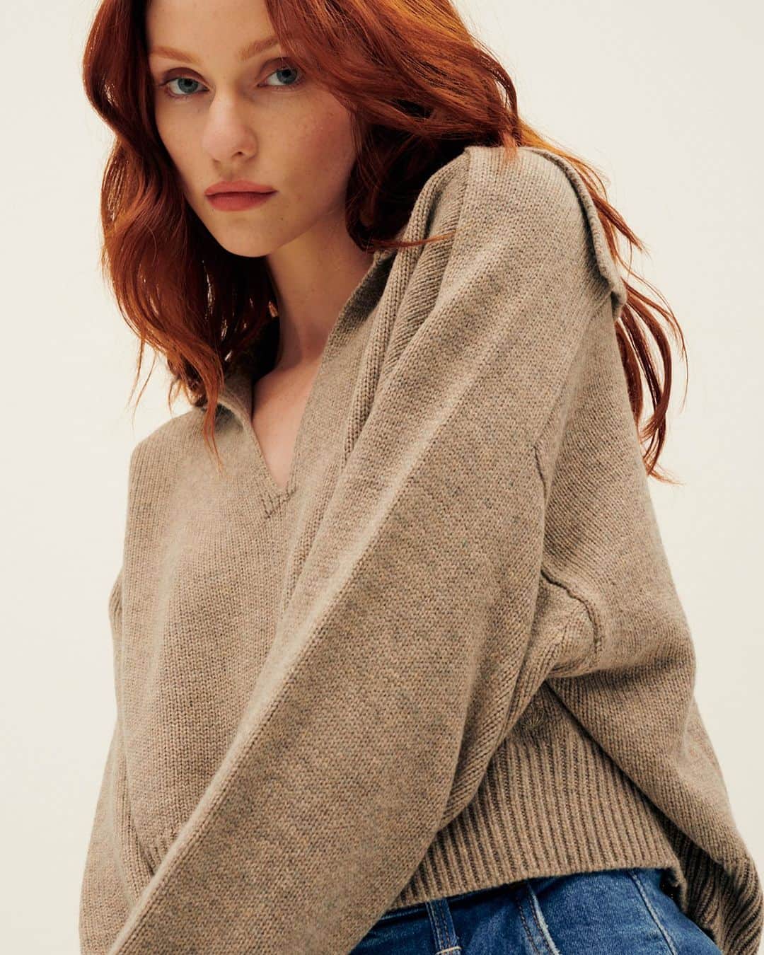 のインスタグラム：「With a classic take on modernity, Loulou Studio finds balance in contrast and precision: soft yet powerful, minimal but edgy. Our favorite Loulou knits are available now online, at RH Melrose & Brentwood!」