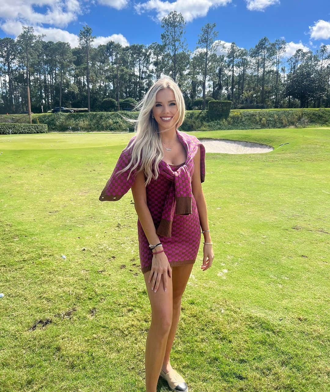 Elise Lobbのインスタグラム：「A day spent at the course is always my favorite !! 🥰⛳️🫶🏼 happy Saturday! What are you guys up to this weekend ?!   #golf #florida」