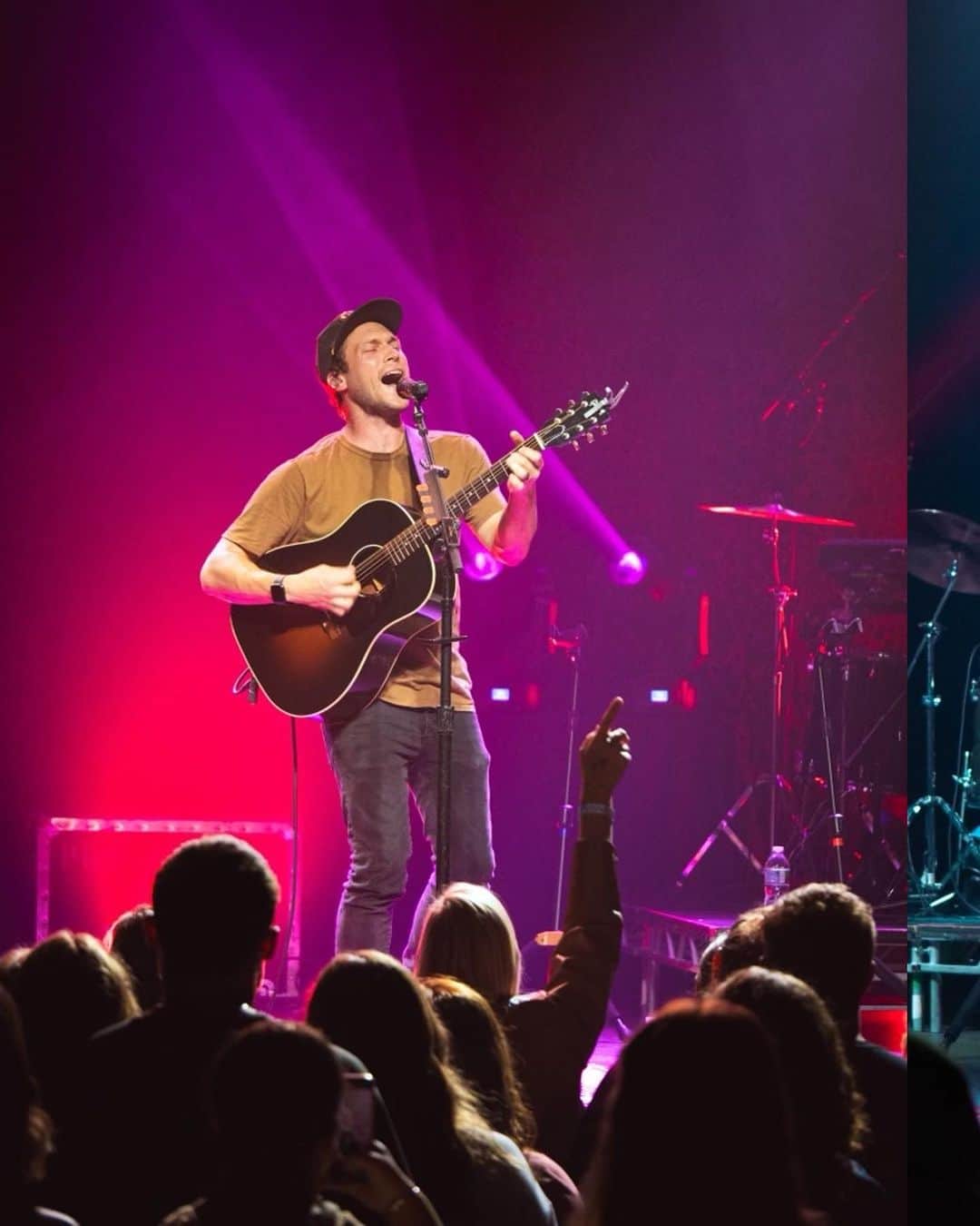 フィリップ・フィリップスのインスタグラム：「Minneapolis, you’re up next! Thanks for rocking with me last night @delmarhallstl! 🎸  📸: @roar.images」