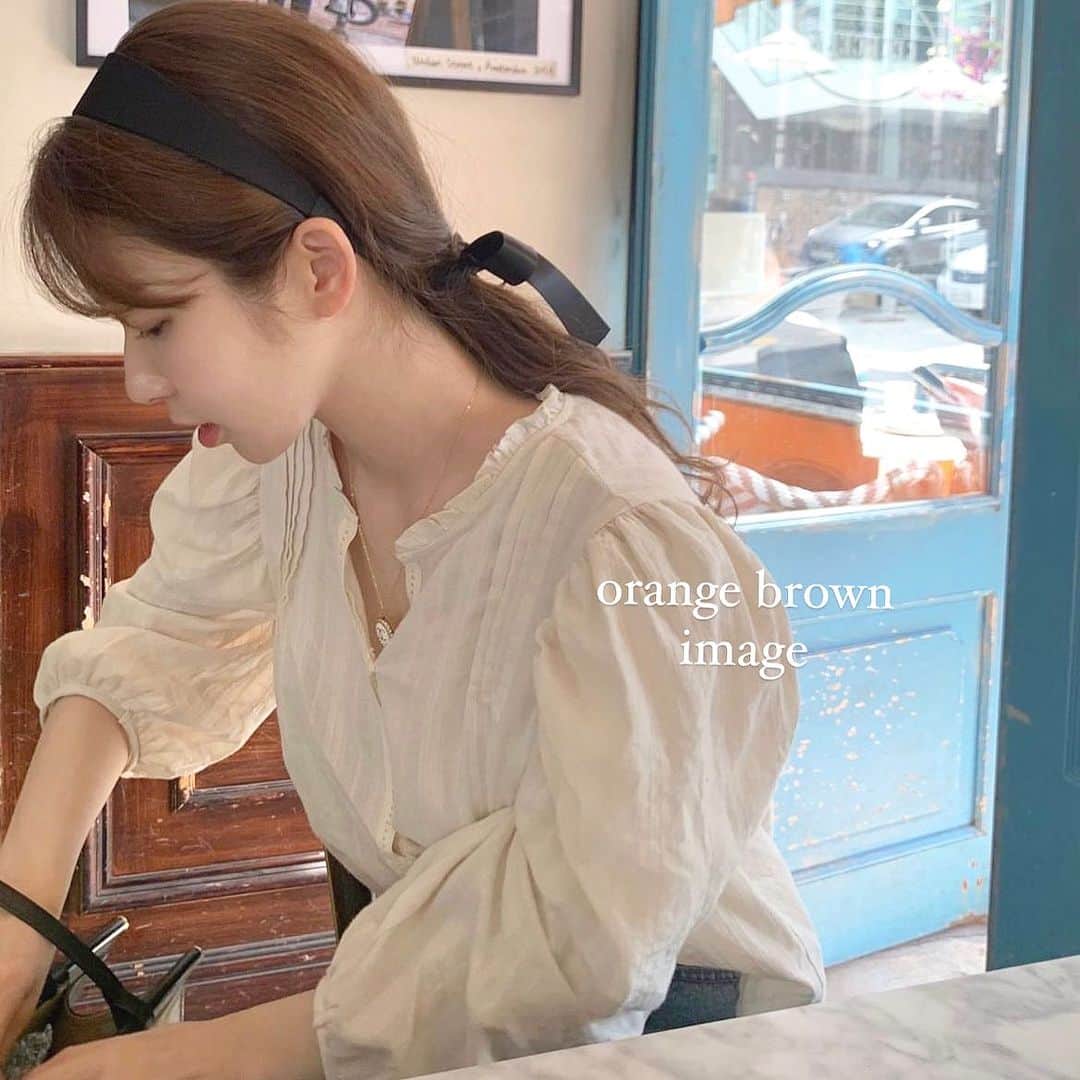 古賀美紀のインスタグラム：「※バングカット、バングカット顔まわり単品メニューは DMからのご予約になります✂︎  希望のお日にち時間帯、フルネーム、お電話番号記入📝  17日(火) 11:00/14:30/15:00/16:30  18日(水) 15:30  20日(金) 11:30/12:00/13:00 13:30/16:00」