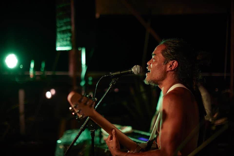 KAI_SHiNEさんのインスタグラム写真 - (KAI_SHiNEInstagram)「Humble Soul🦁🎸🔥 Big MAHALO‼︎🤙  📸 @yasumamiura  🌴 @zaimokuza_seasons   #humblesoul #japantour2023 #hawaii #mauistrong #shonan #kamakura #music #onelink #playhaverock #yamaarashi #live #life #vibe #tourlife #感謝 #jp」10月15日 9時56分 - kai_shine134