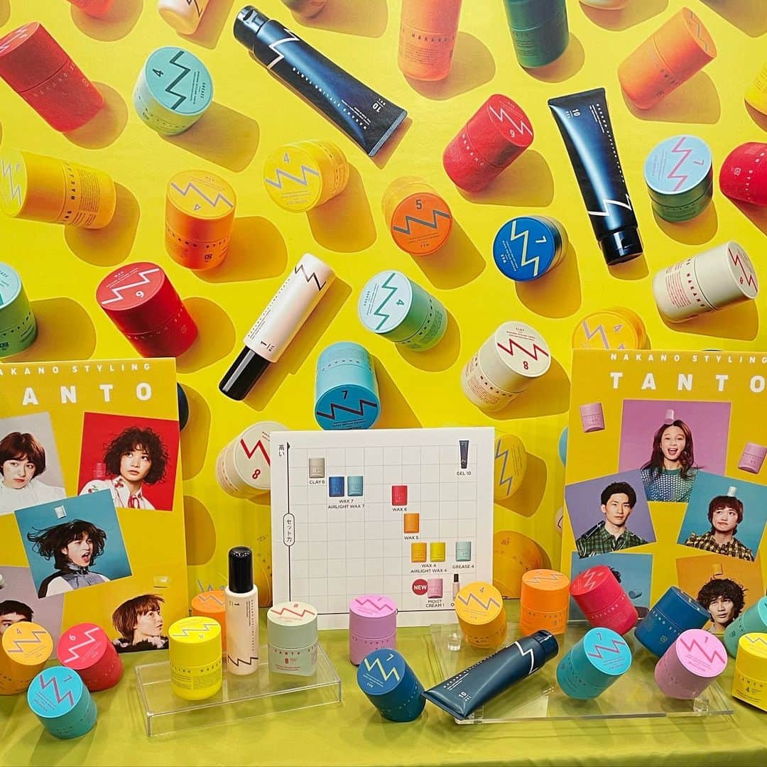 長江愛美さんのインスタグラム写真 - (長江愛美Instagram)「これから発売の、新作もかわいいの沢山でした💐  #PR #ロフト展示会 #ロフトのコスフェス #ラッドスカイ #FURLA #perfectdiary  #ナカノワックス #millefee  #mowari  @emomiu_cosme  @emomiu.jp」10月15日 10時40分 - manamin.512