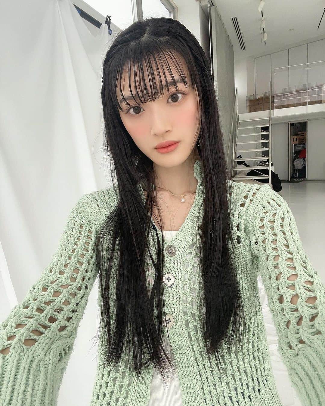 桃さんのインスタグラム写真 - (桃Instagram)「💚🤍  この日もヘアもファッションも撮影も最高だった♡♡♡」10月15日 11時50分 - momo.1121_