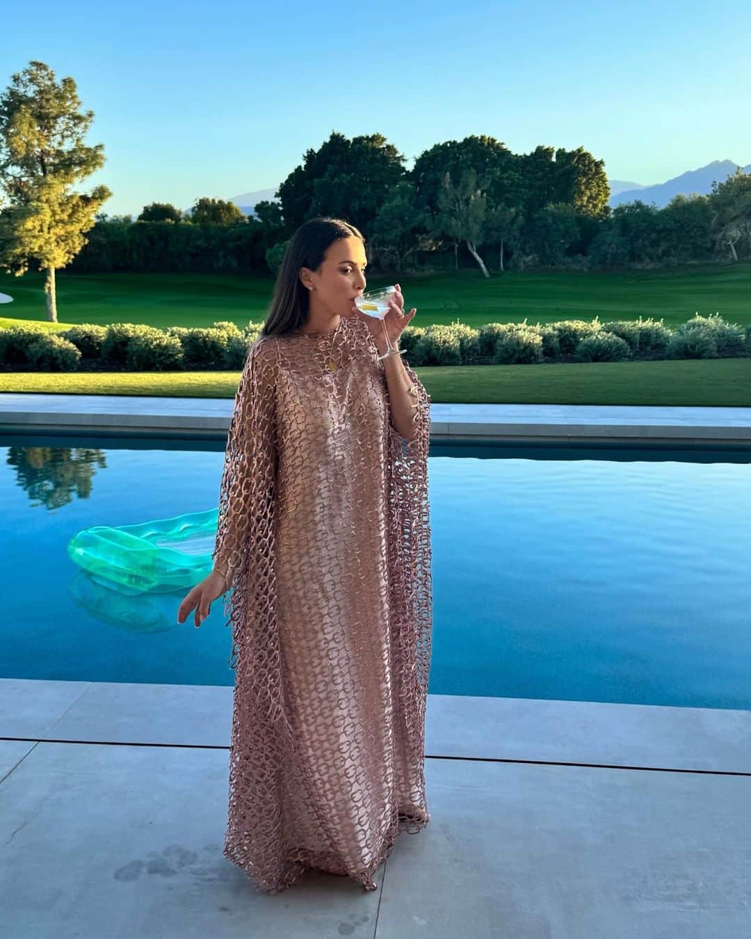 アンディ・ドーフマンのインスタグラム：「In our Kris Jenner era ✨ #travelfamily #palmsprings」