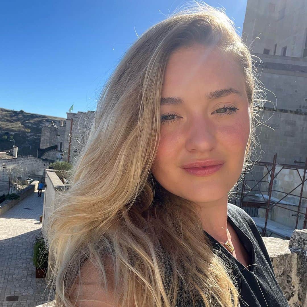 アマンダ・ミシェルカのインスタグラム：「M a T e R a」