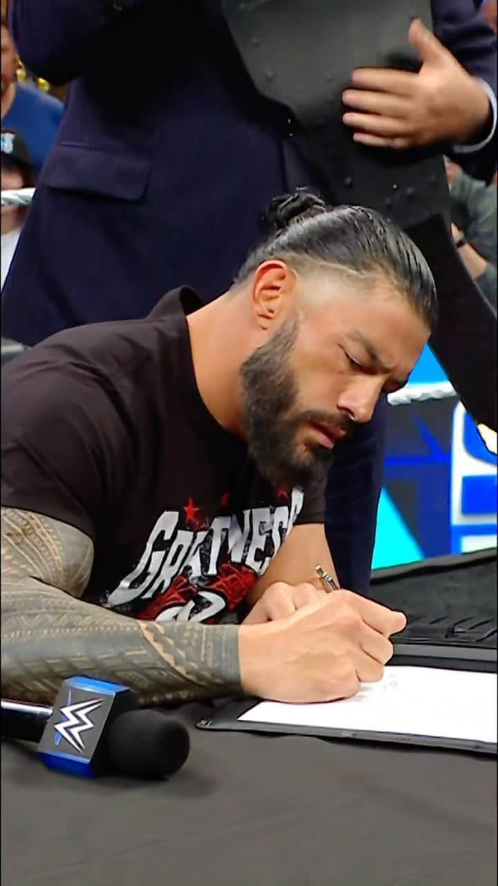 WWEのインスタグラム：「A pen not fit for the Tribal Chief!」
