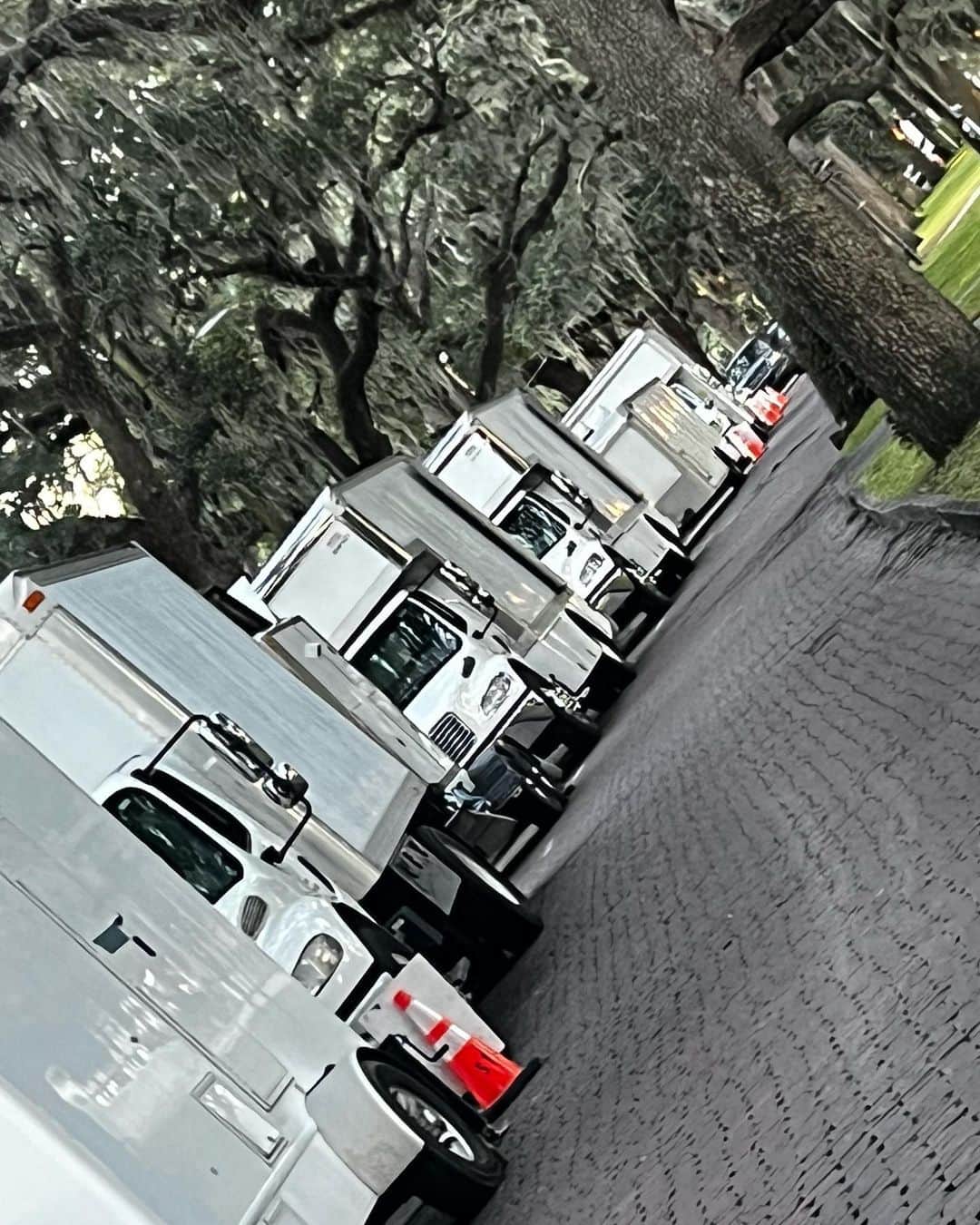 タイリース・ギブソンのインスタグラム：「Back to work………. God is the greatest….. Jesus just know that today I prayed a long long prayer before I stepped out of my sprinter…….」