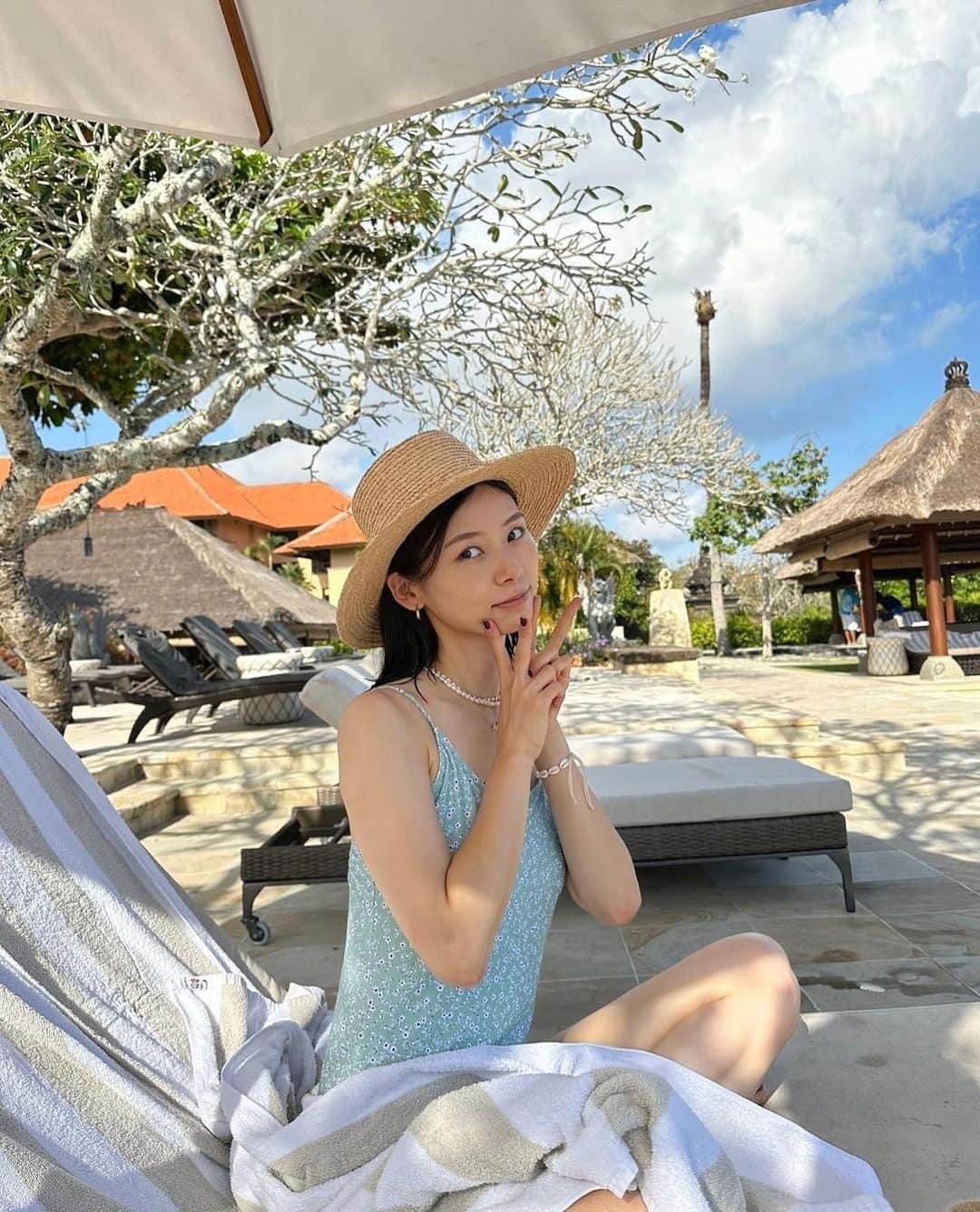 朝日奈央さんのインスタグラム写真 - (朝日奈央Instagram)「Memories of Bali 😌🎞️ 普段かぶらないようなお帽子もかぶりたくなっちゃうわよね👒  #Bali #ayanaresort #あさひ私服」10月29日 22時27分 - pop_step_asahi