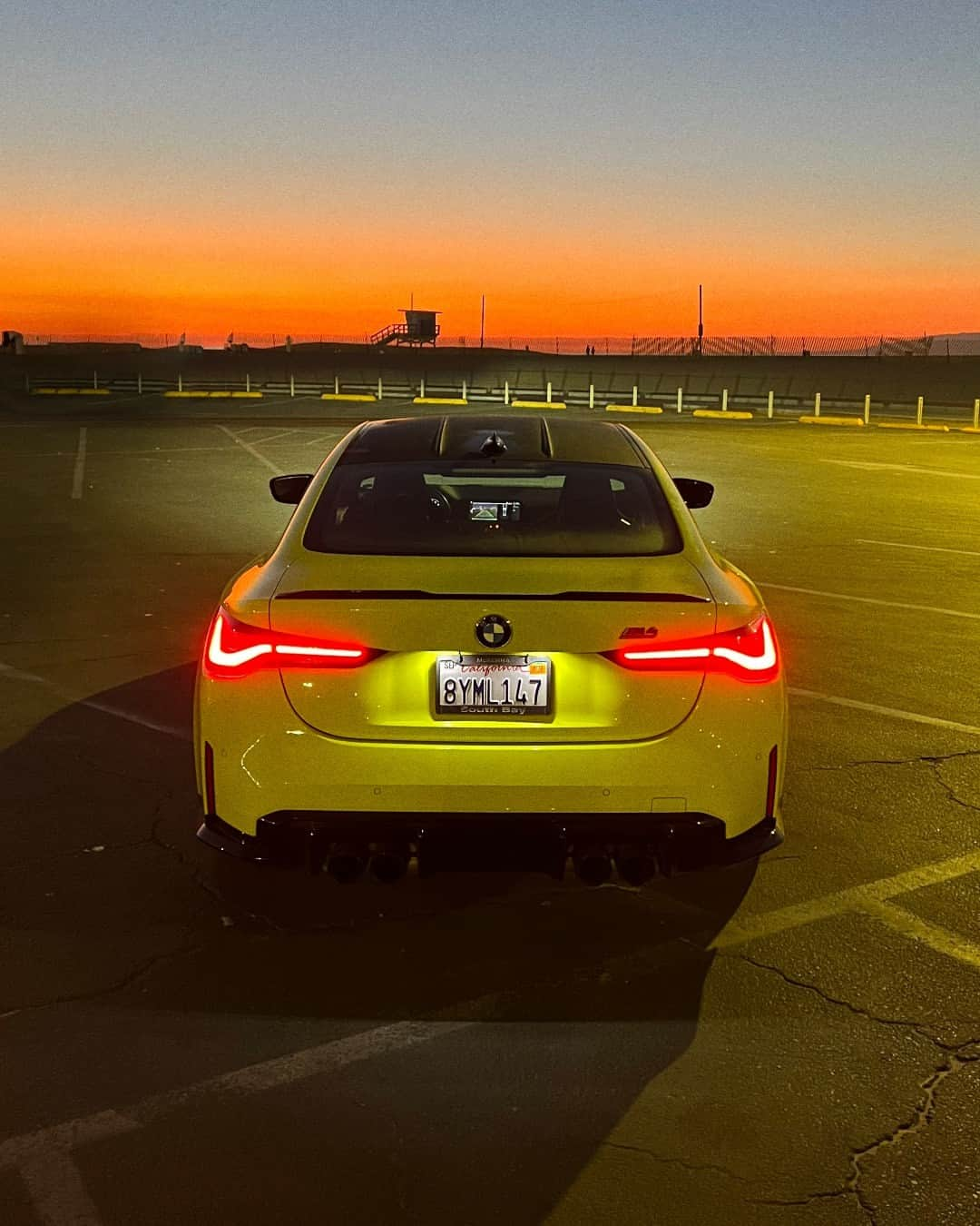 BMWさんのインスタグラム写真 - (BMWInstagram)「The category is ✨sunset✨ 📸: @valou.nineone #BMWRepost   The BMW M4 Coupé. #THEM4 #BMW #M4 #BMWM #MPower __ BMW M4 Coupé: Combined fuel consumption: 10.1–9.9 l/100 km. Combined CO2 emissions: 230–226 g/km. All data according to WLTP. Further info: www.bmw.com/disclaimer」10月29日 22時30分 - bmw