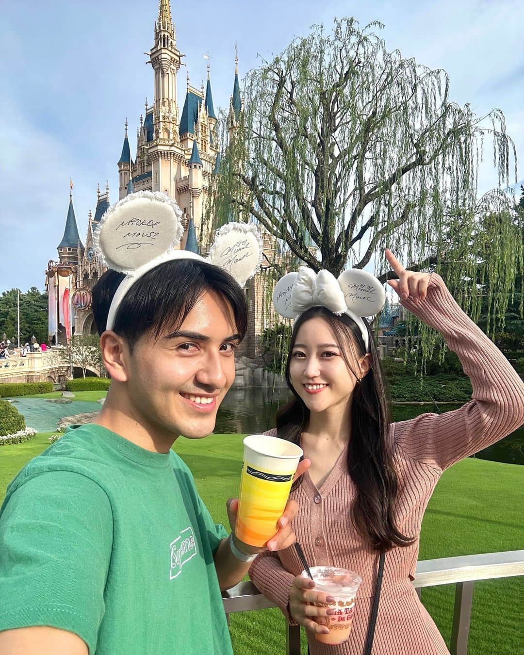 あいりのインスタグラム：「✩.*˚ 突然のお知らせなんですが…  @hiroshi_04_anar  とYouTube始めました😶🙌🏻  名前は【ひろあいチャンネル】です！！ (プロフィールにURL載せます🌱)  沢山更新出来るように頑張るのでぜひチャンネル登録して応援してもらえるとめちゃくちゃ嬉しいです🙇‍♀️ よろしくお願いします！  (このインスタもさらに投稿頑張ります…🥺♡)  #サロンモデル#撮影依頼受付中#フリーモデル#YouTube」