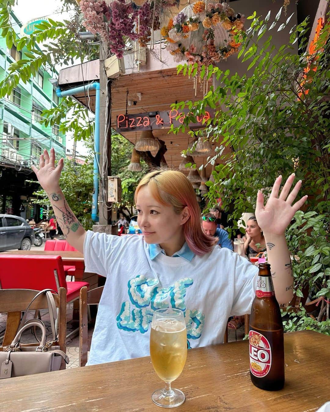 小西せなのインスタグラム：「カオサンに帰ってきたーわーい」