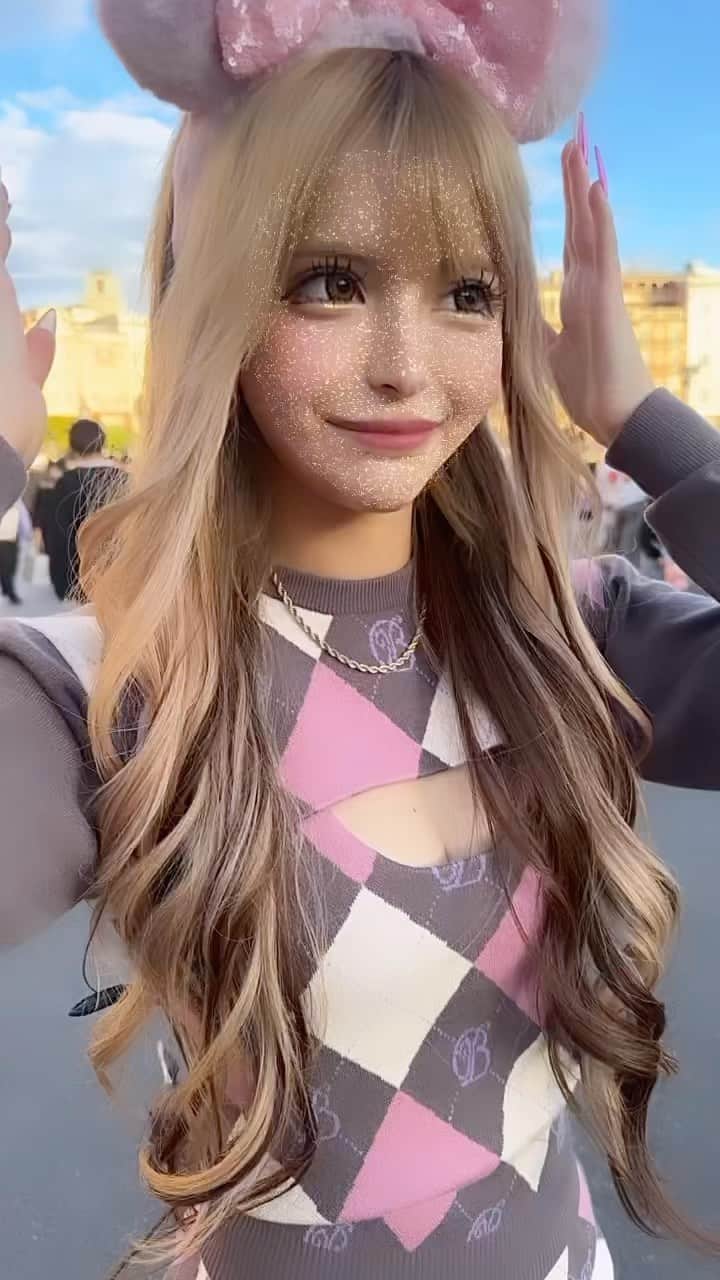 アンジェリカのインスタグラム：「Sea🧜‍♀️💕🪄🧚💕」