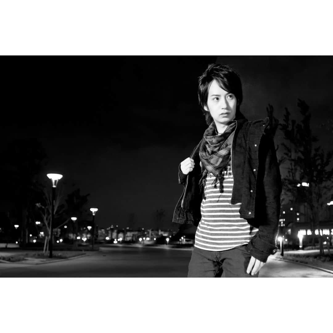 三宅裕貴さんのインスタグラム写真 - (三宅裕貴Instagram)「【初めてのポートレート撮影(2010.10)の続き】 夜の撮影です。 朝、昼、夜と撮影しました。  Photo:Hidemaru Koyanagi Make:Yukiko Amaha  #ポートレート #portrait #인물 #撮影 #shoot #촬영 #東京ポートレート #岡山ポートレート #東京ポトレ #岡山ポトレ #メンズポートレートモデル  #メンズポートレート #ポートレートモデル #フリーランスモデル  #フリーモデル #東京メンズモデル #岡山メンズモデル #メンズモデル #男性モデル #東京モデル #岡山モデル #モデル」10月29日 23時18分 - yuhkimiyakeevo