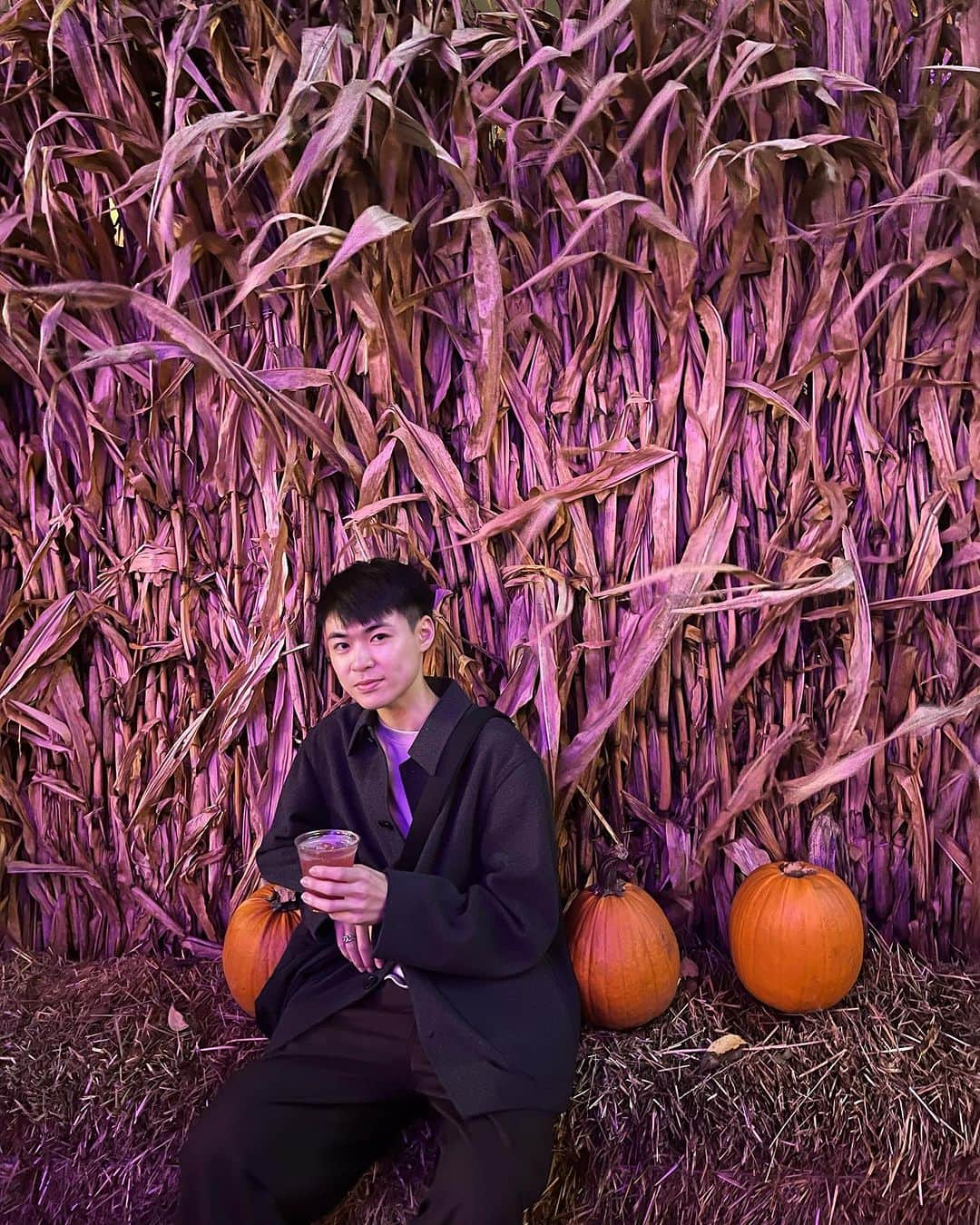 葉晟睿さんのインスタグラム写真 - (葉晟睿Instagram)「🎃 Cutest pumpkin in the patch 🪓👻 #jackspumpkinpopup #kalvintravel🇺🇸」10月29日 23時17分 - kalvin.yeh