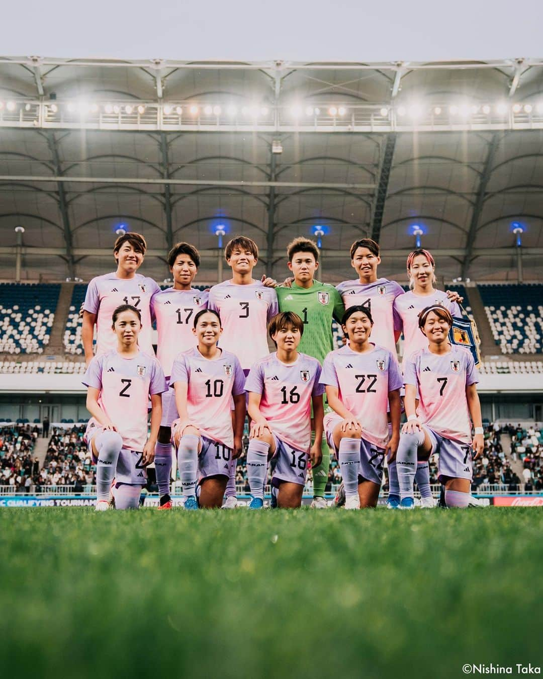 Goal Japanさんのインスタグラム写真 - (Goal JapanInstagram)「#なでしこジャパン はパリ五輪アジア2次予選の第2戦で本田美登里監督率いる #ウズベキスタン女子代表 と対戦。#南萌華 と #千葉玲海菜 の得点で15分までに2点をリードすると、そのままリスクとらない形で主導権を握り続け、2-0で試合を終えた。連勝を飾り、最終予選進出に大きく近づいている。(Photo: Nishina Taka @r11shinataka )  #soccer #football #womanfootball #womensoccer #daihyo #nadeshiko #nadeshikojapan #サッカー #フットボール #女子サッカー #サッカー日本代表 #アジア2次予選 #パリ五輪予選 #⚽️」10月29日 23時33分 - goaljapan