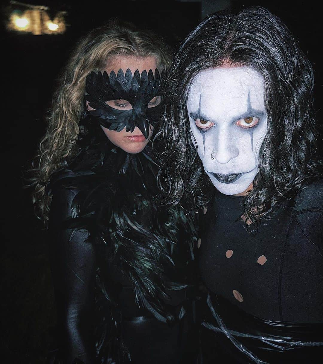 クリス・ドートリーのインスタグラム：「Halloween is my favorite holiday. I love dressing up and I take it very seriously. Haha!  This year was by far my favorite.  Was a lot of fun trying to recreate the great incomparable @brandonlee classic look as Eric Draven from #thecrow … my favorite movie of all time. The costume and makeup were all done by me. I went for every detail… all the way down to the scar across the nose. Although in hindsight I forgot the necklace with the engagement ring. 🤦‍♂️ And @deanna.daughtry went as the actual crow… the source of all my power. Obviously. More pics from the costume party we attended last night to follow…  #halloween #ericdraven #thecrow #jamesobarr」