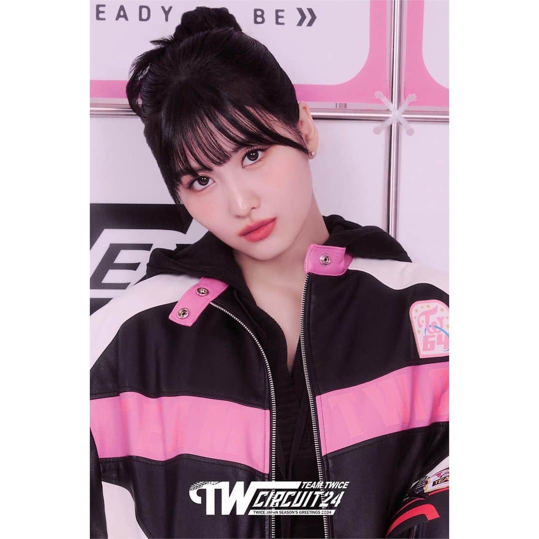 のインスタグラム：「TWICE JAPAN SEASON’S GREETINGS 2024 “Circuit24”  PRE-ORDER🏁 10.13(金) 12:00～11.5(日) 23:59  #MOMO  詳細はこちら▼ https://twicejapan.com/news/detail/1347  #TWICE #TWICE_Circuit24」