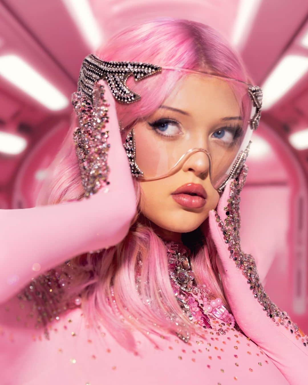 ローレン・グレイさんのインスタグラム写真 - (ローレン・グレイInstagram)「halloweek day 4 - astronaut barbie 💫」10月30日 0時04分 - loren